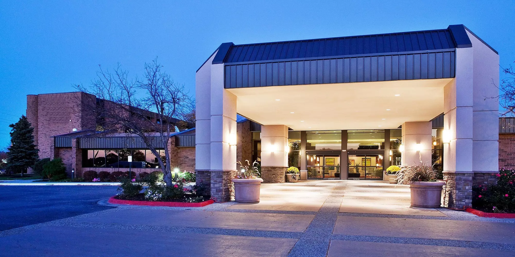 The Sheraton Grand Rapids Airport Hotel - Primary Image