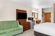 Comfort Inn And Suites - Second Medium