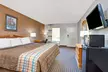 Days Inn by Wyndham Hernando - Second Medium