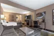 Best Western Plus Landing View Inn & Suites - Second Medium