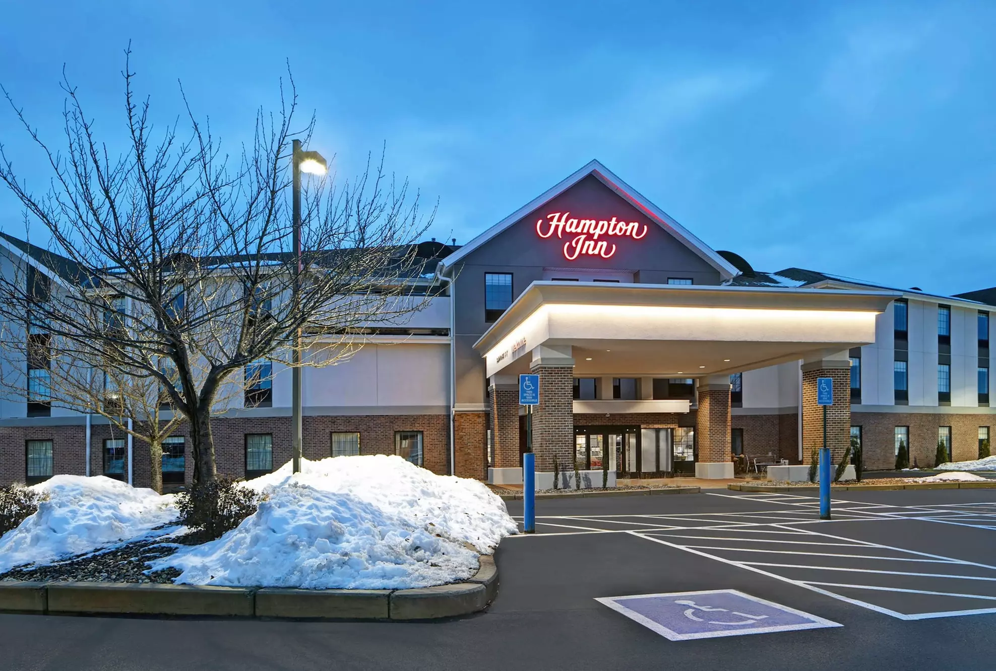 Hampton Inn Westfield - Primary Image