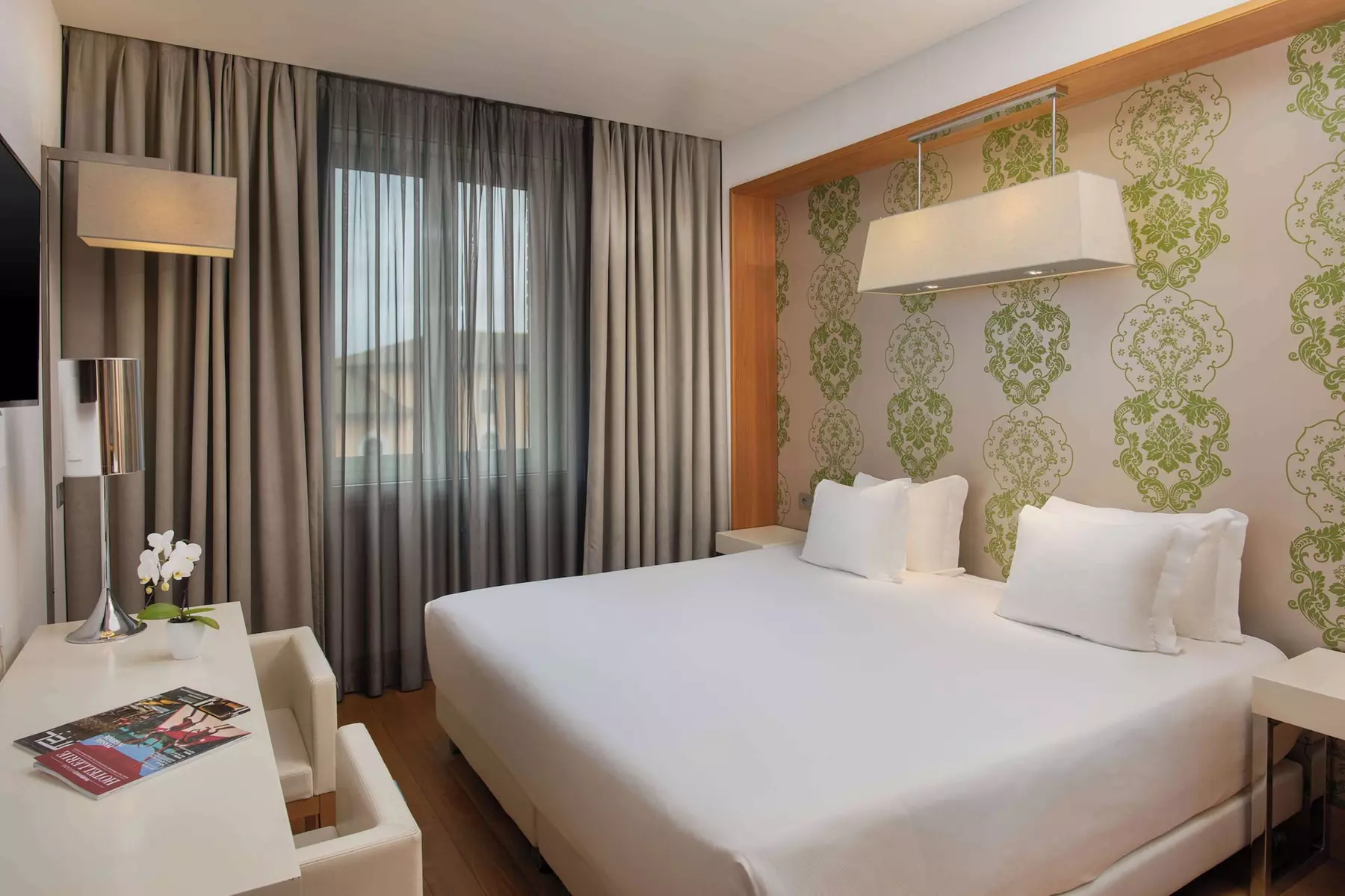 NH Pisa - Primary Image