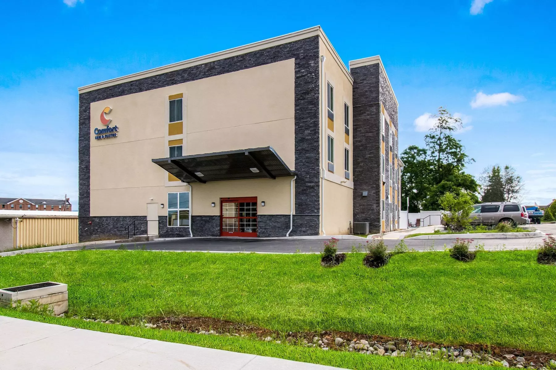 Comfort Inn & Suites Harrisburg - Hershey West - Primary Image