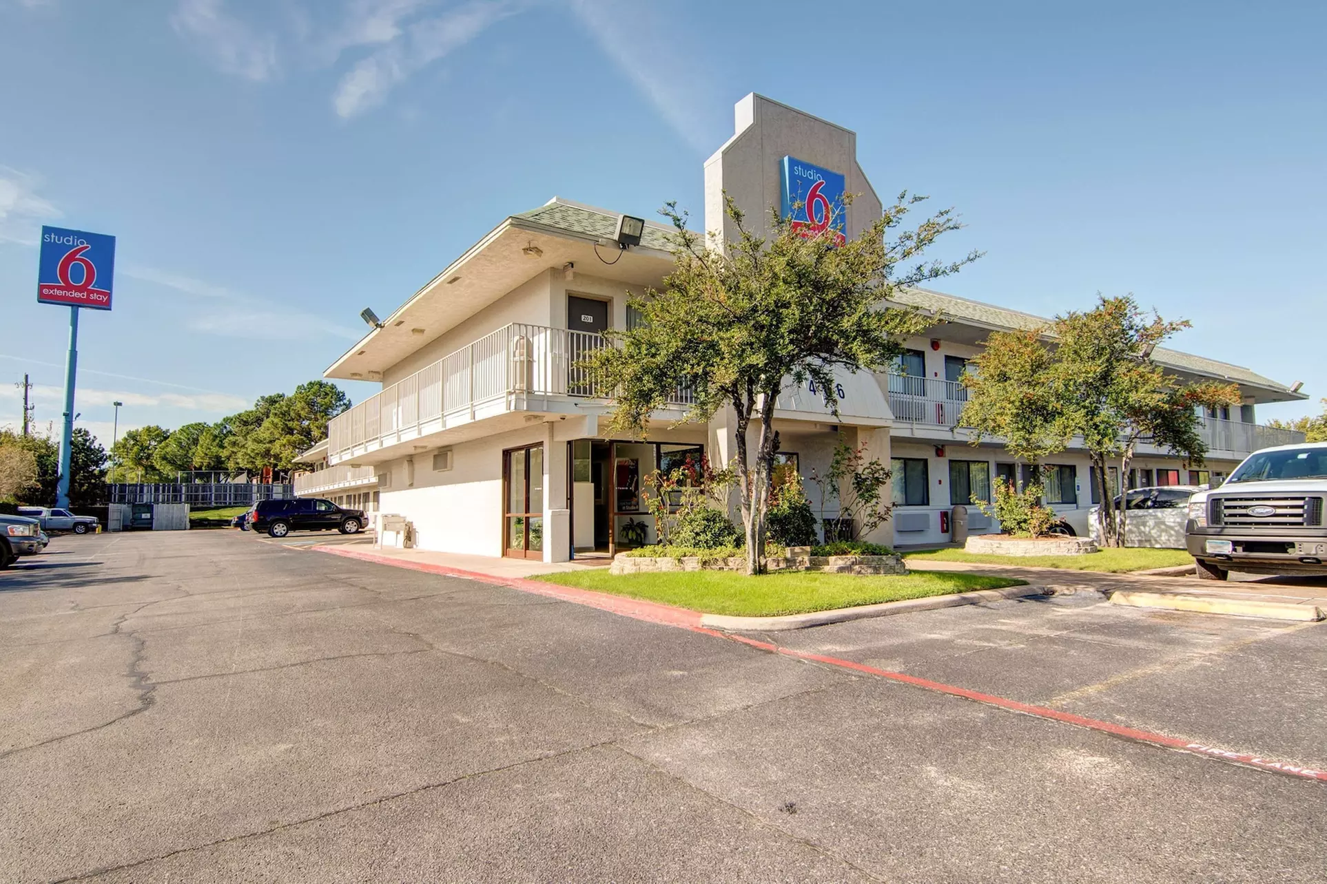 Studio 6 Grand Prairie, TX - Primary Image