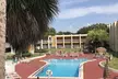 Days Inn & Suites by Wyndham Clermont - Second Medium