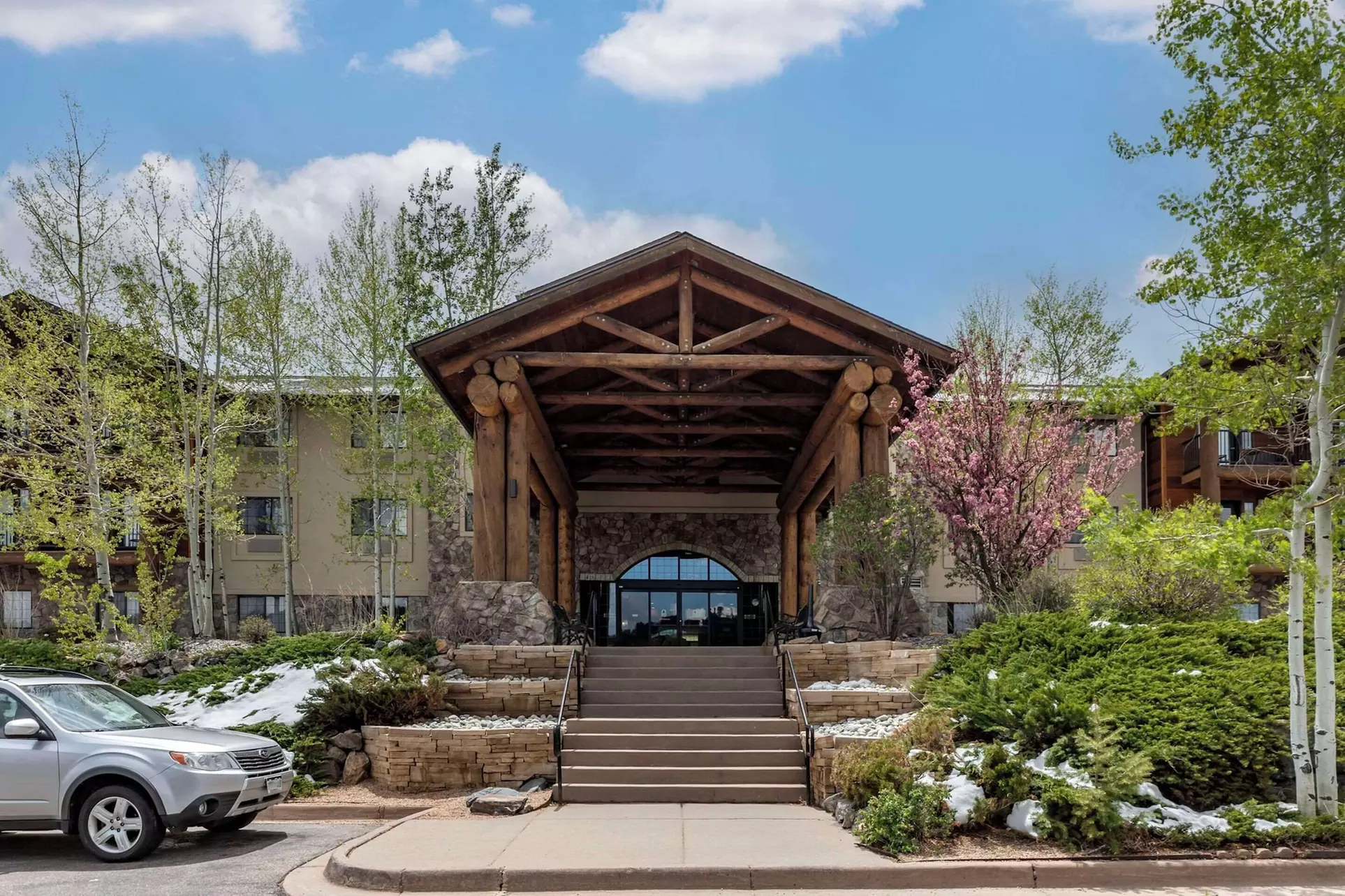 Comfort Suites Golden West on Evergreen Parkway - Primary Image
