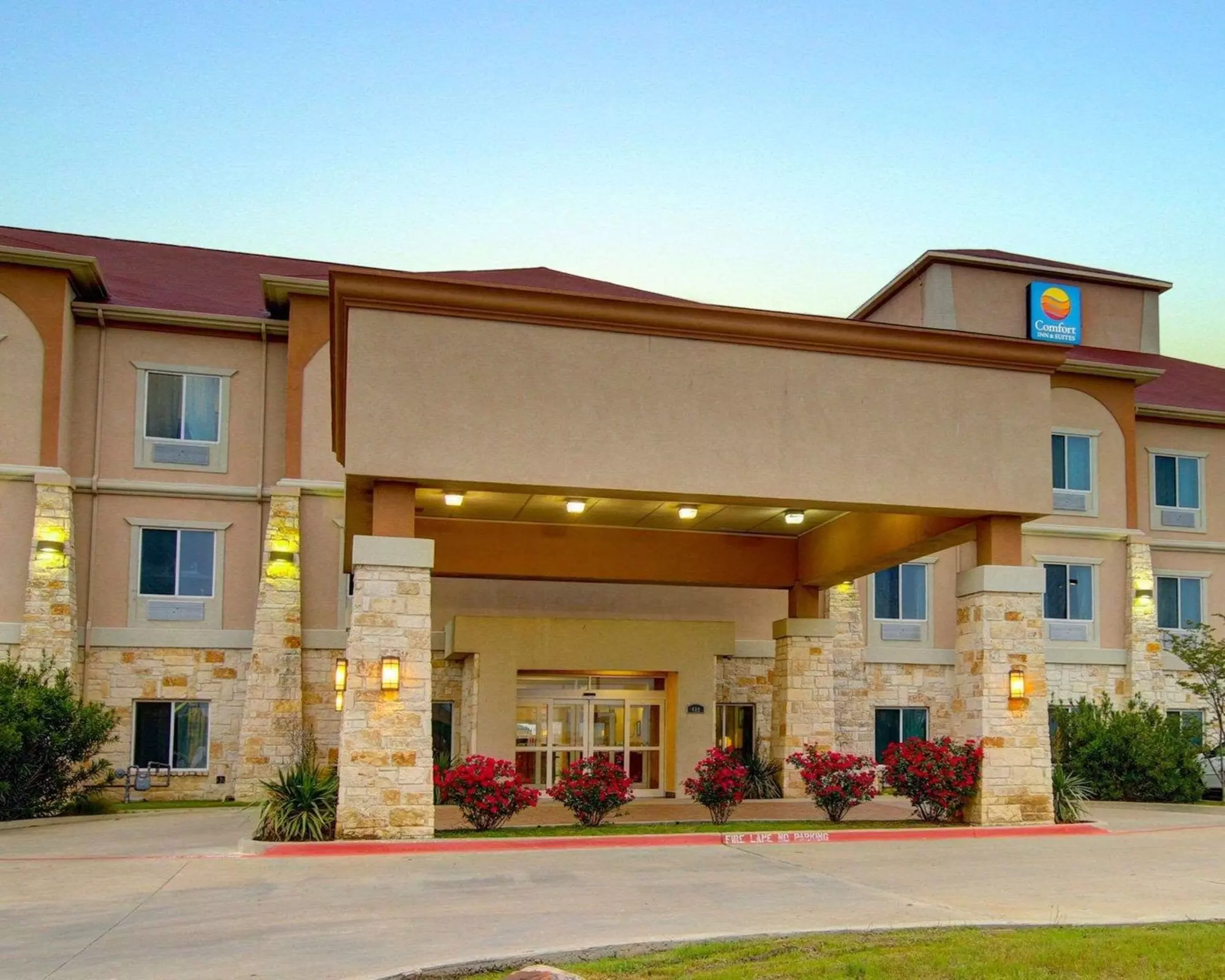 Comfort Inn And Suites Alvarado - Primary Image