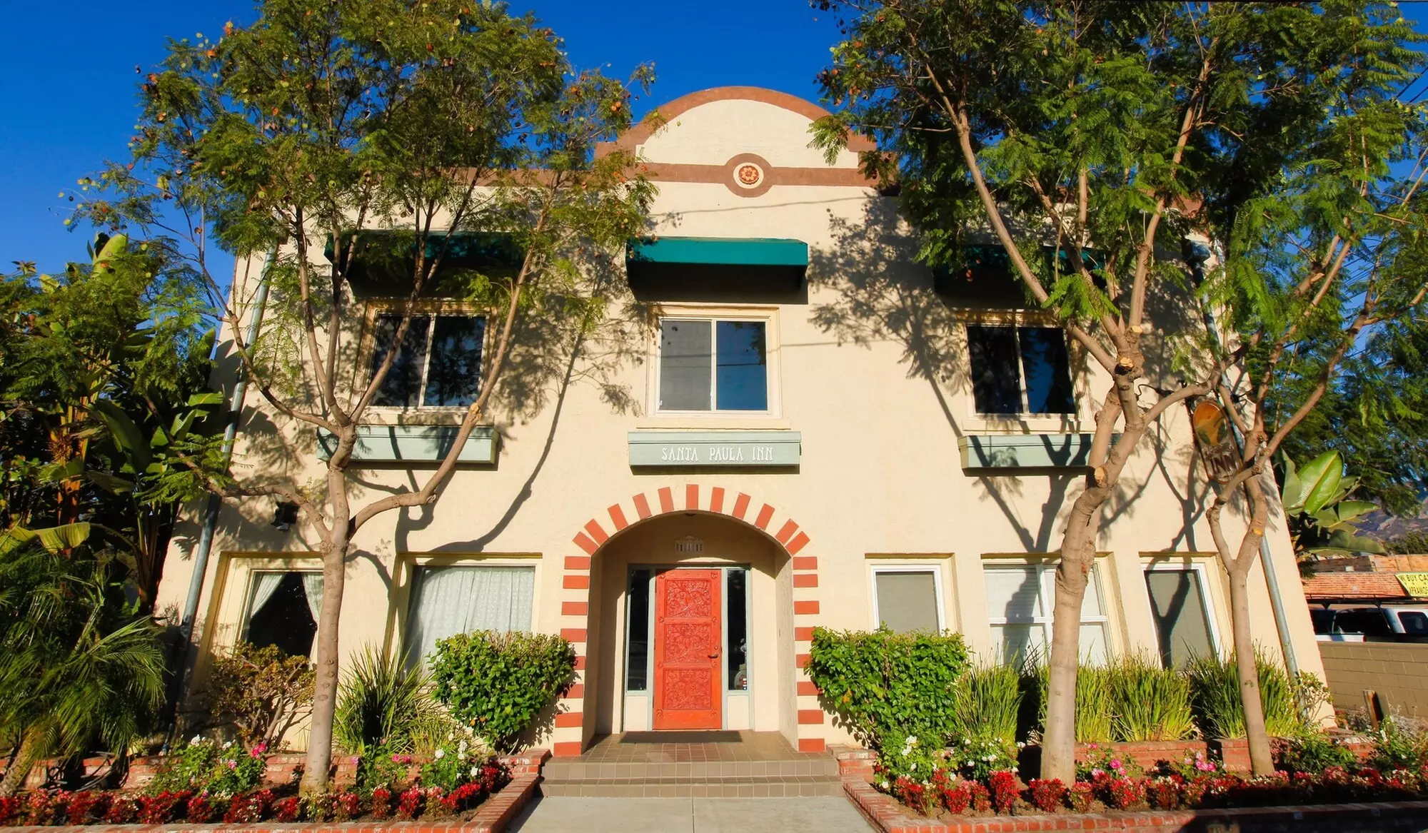 Santa Paula Inn - Primary Image