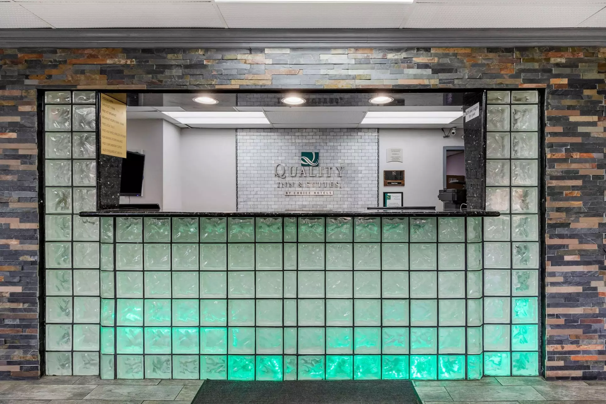 Quality Inn & Suites Ft. Jackson Maingate - Primary Image