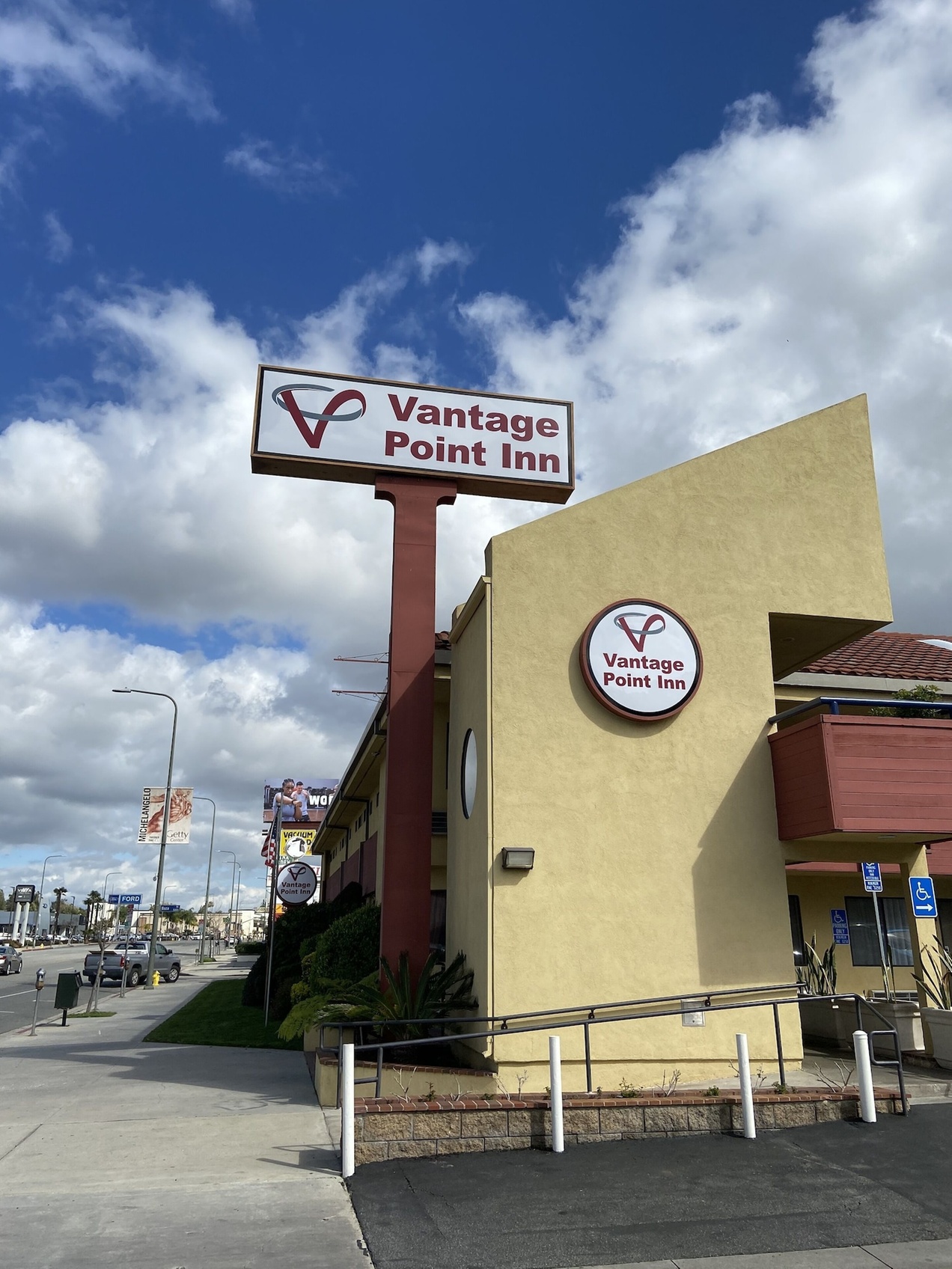 Vantage Point Inn Woodland Hills