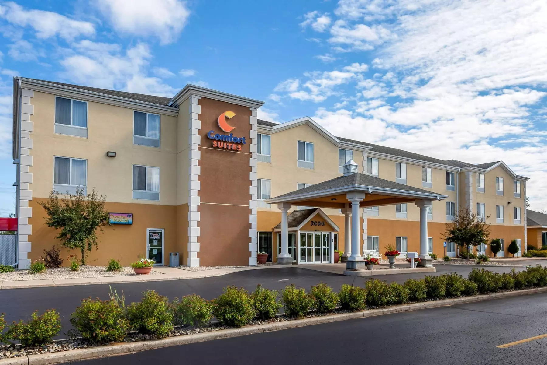 Comfort Suites Escanaba West - Primary Image
