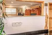 Econo Lodge Inn & Suites Madras - Second Medium