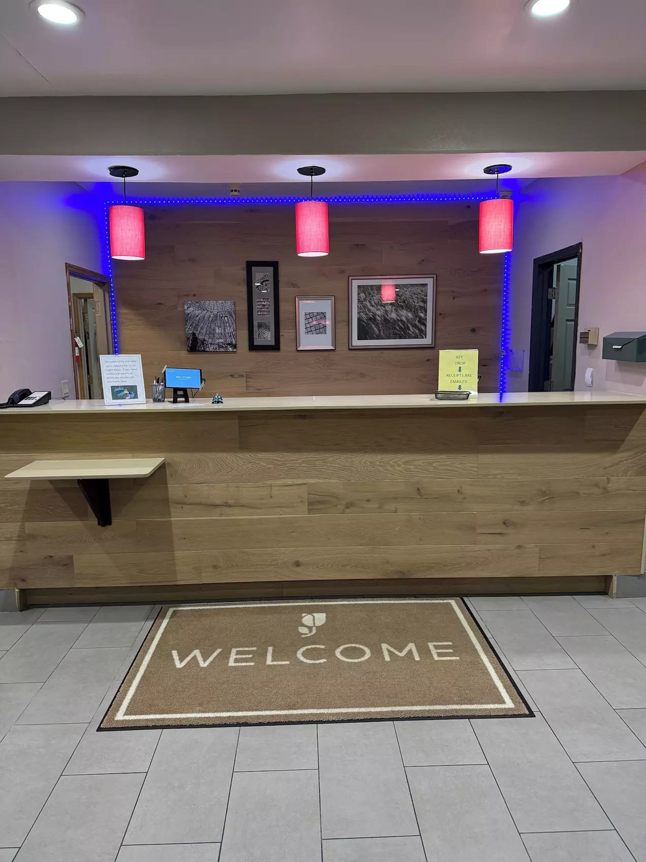 Country Inn & Suites by Radisson, Elgin, IL - Primary Image