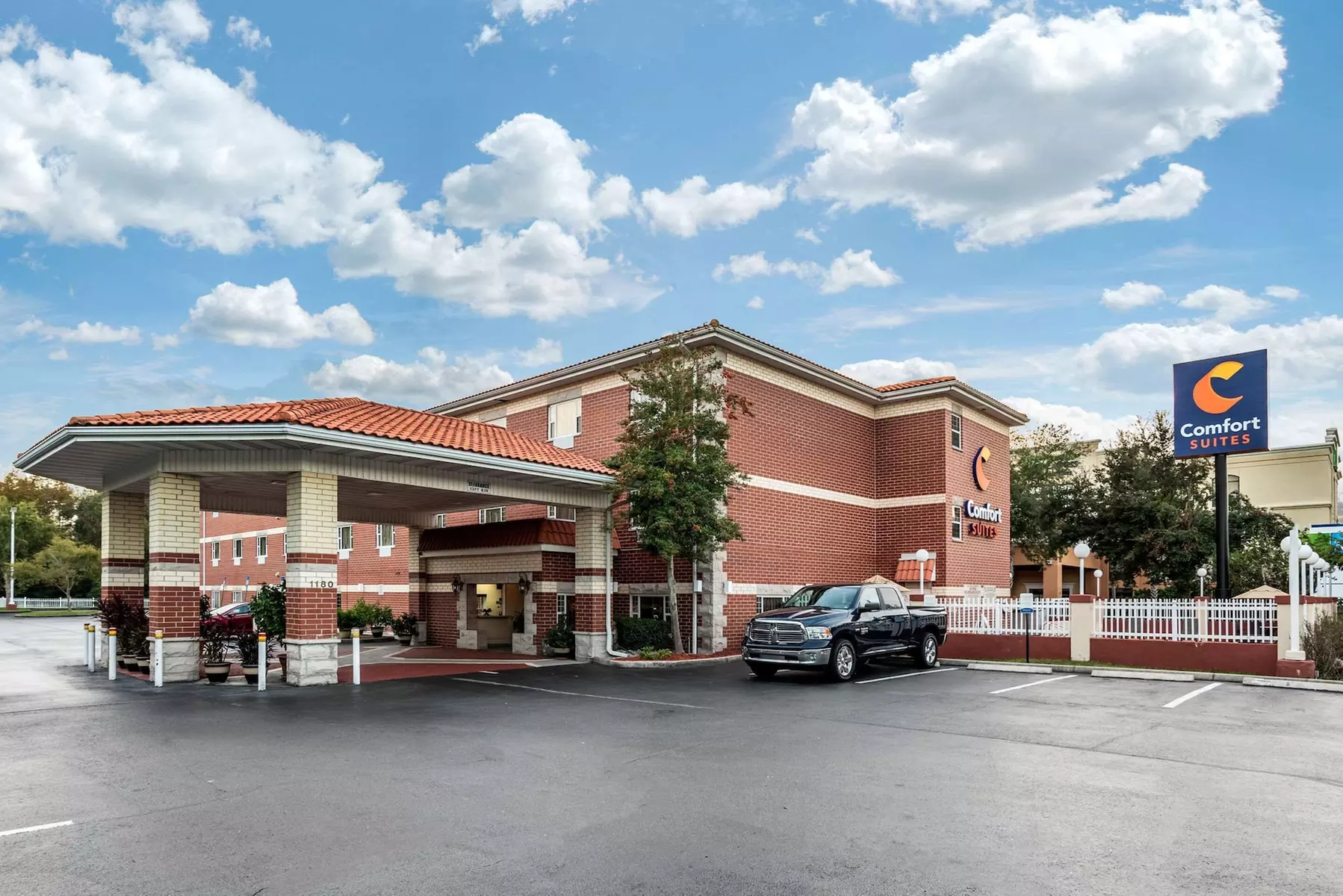 Comfort Suites Jacksonville Airport - Primary Image