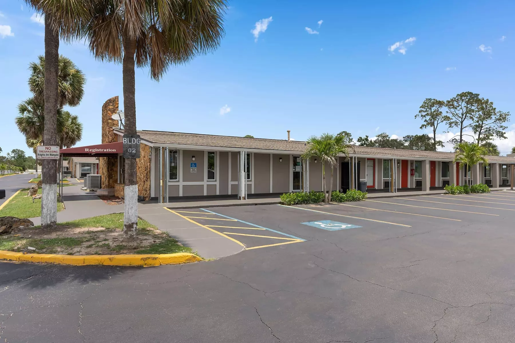 Super 8 by Wyndham Kissimmee/Orlando - Primary Image