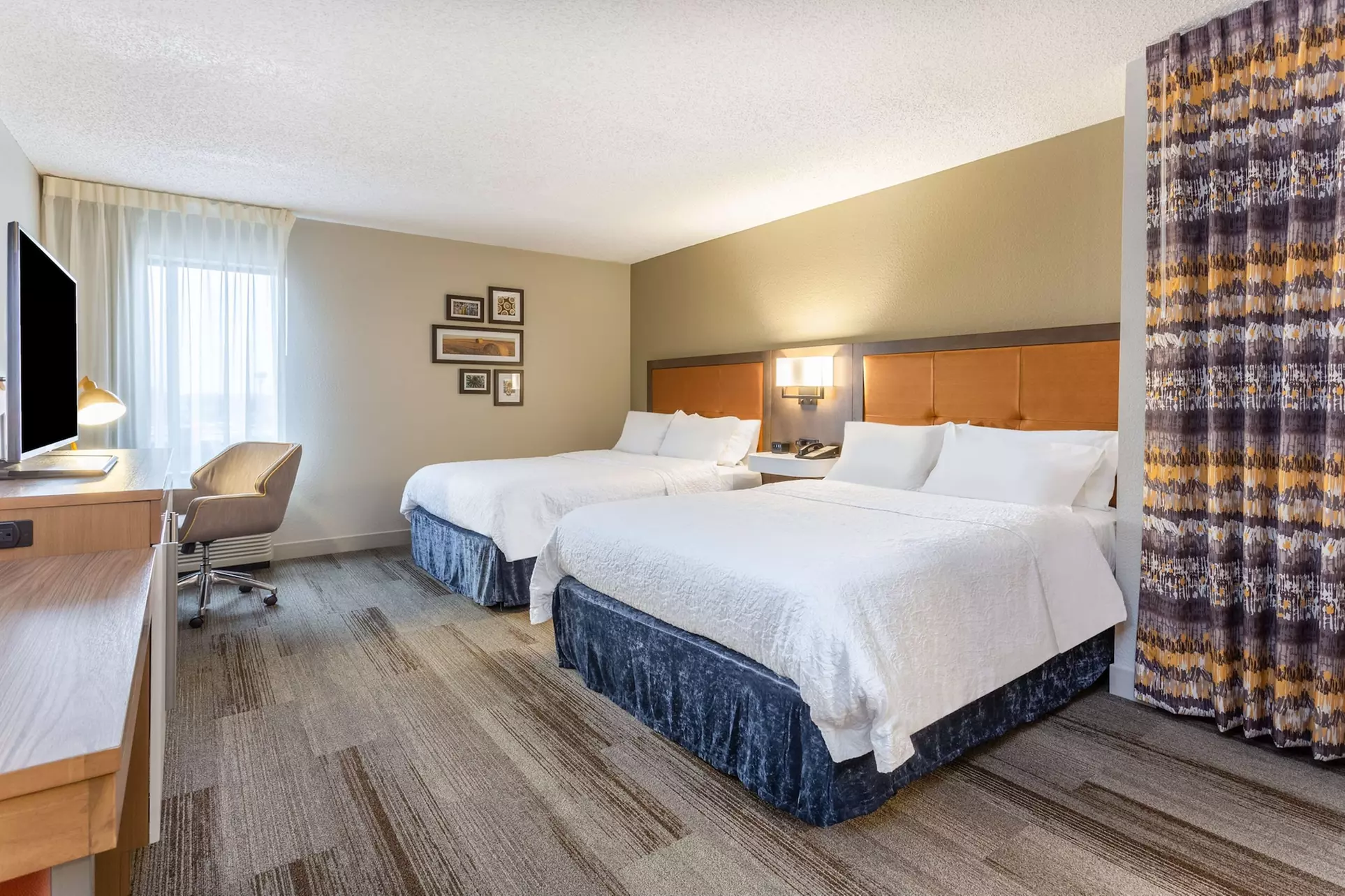 Hampton Inn - Cedar Rapids - Primary Image
