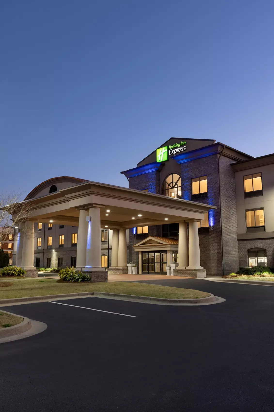 Holiday Inn Express Hotel and Suites of Opelika/Auburn by IHG - Primary Image