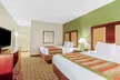 La Quinta Inn & Suites by Wyndham Lancaster - Second Medium