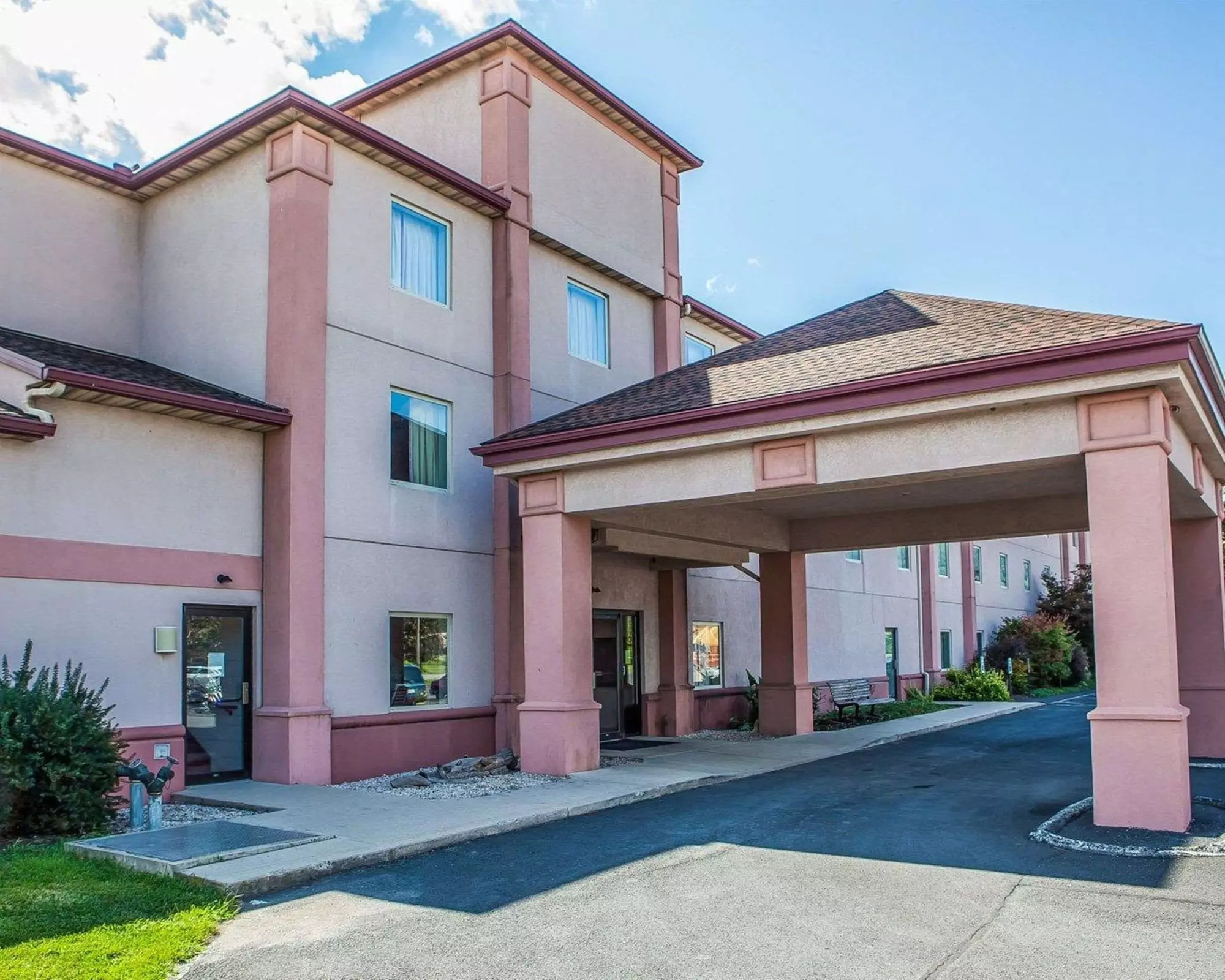 Quality Inn Midway - Primary Image