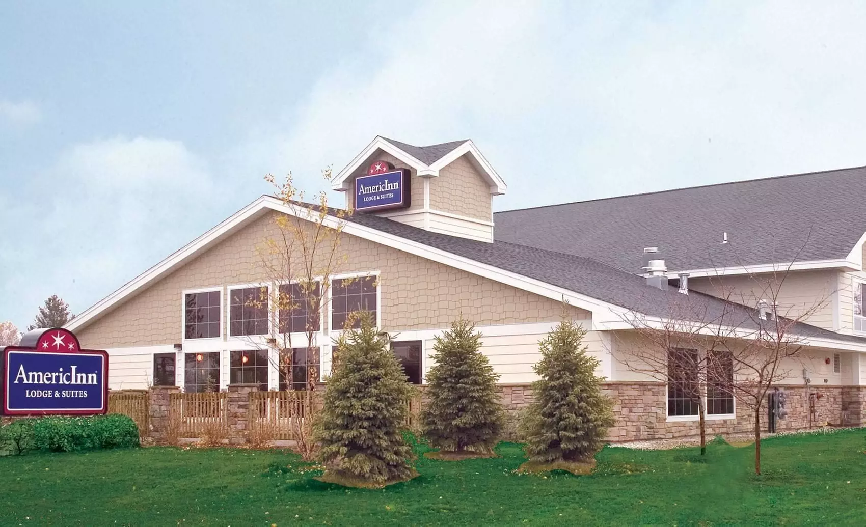 AmericInn by Wyndham Charlevoix - Primary Image