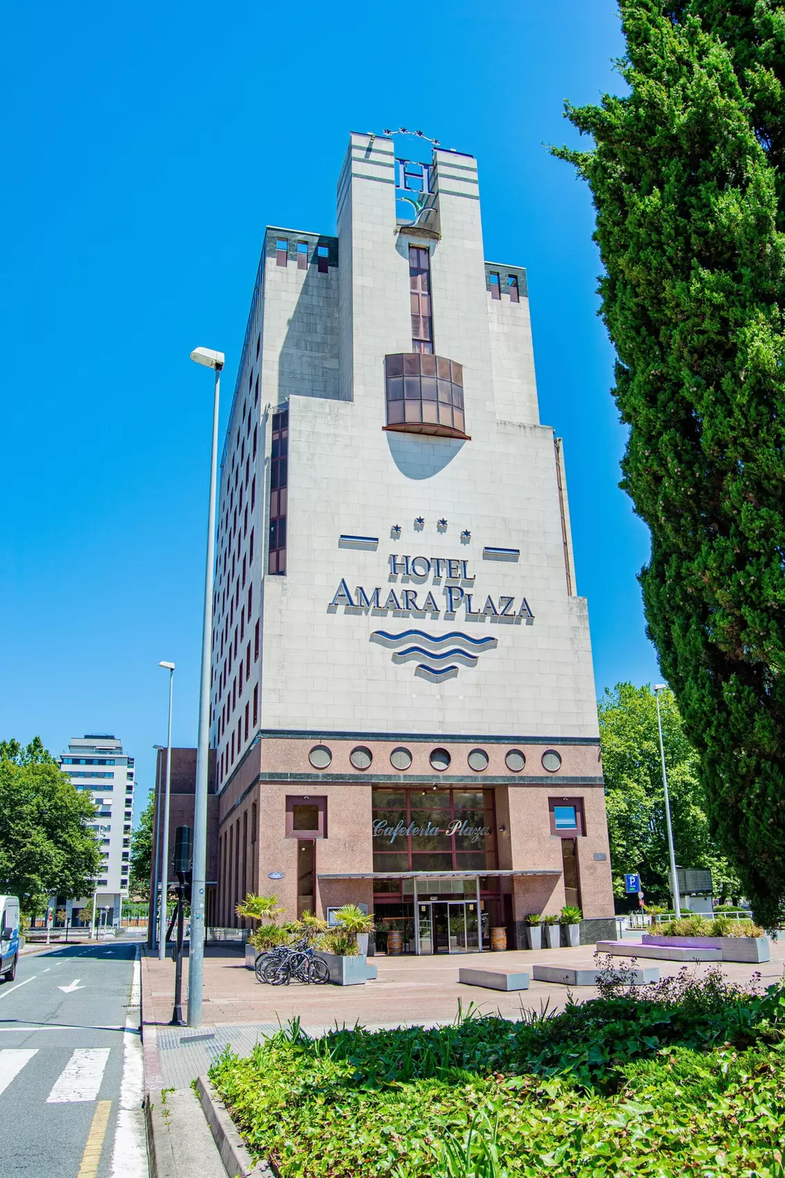 Hotel Silken Amara Plaza - Primary Image