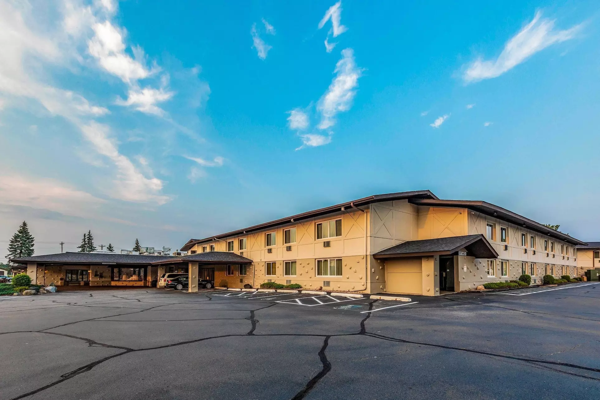 Quality Inn - Primary Image