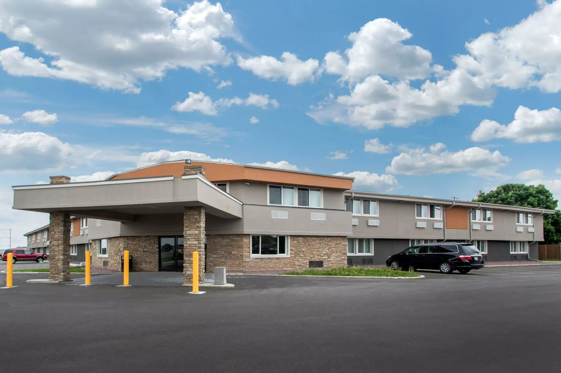 Quality Inn Madison West Near University Area - Primary Image