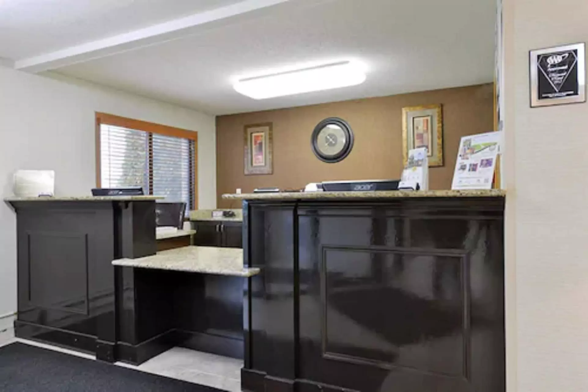 Americas Best Value Inn & Suites Bismarck - Primary Image