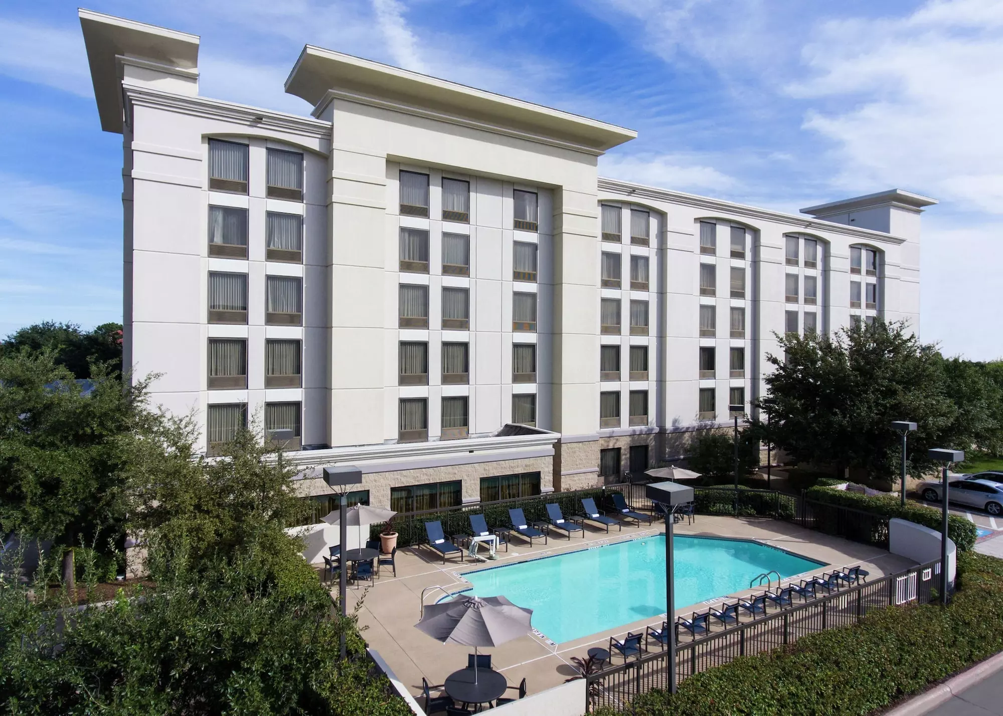 Hampton Inn Dallas-Irving-Las Colinas - Primary Image