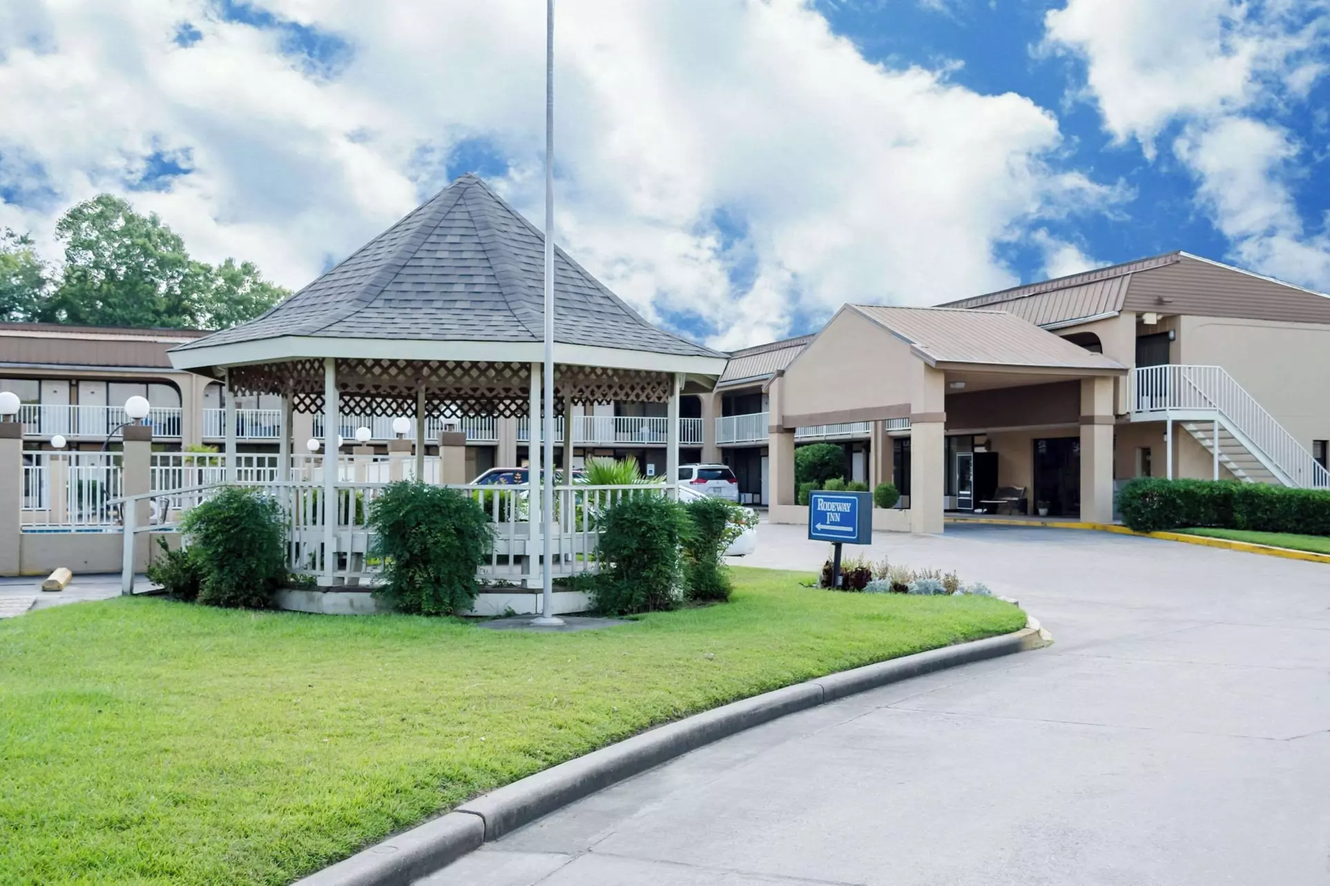 Rodeway Inn Vicksburg - Primary Image