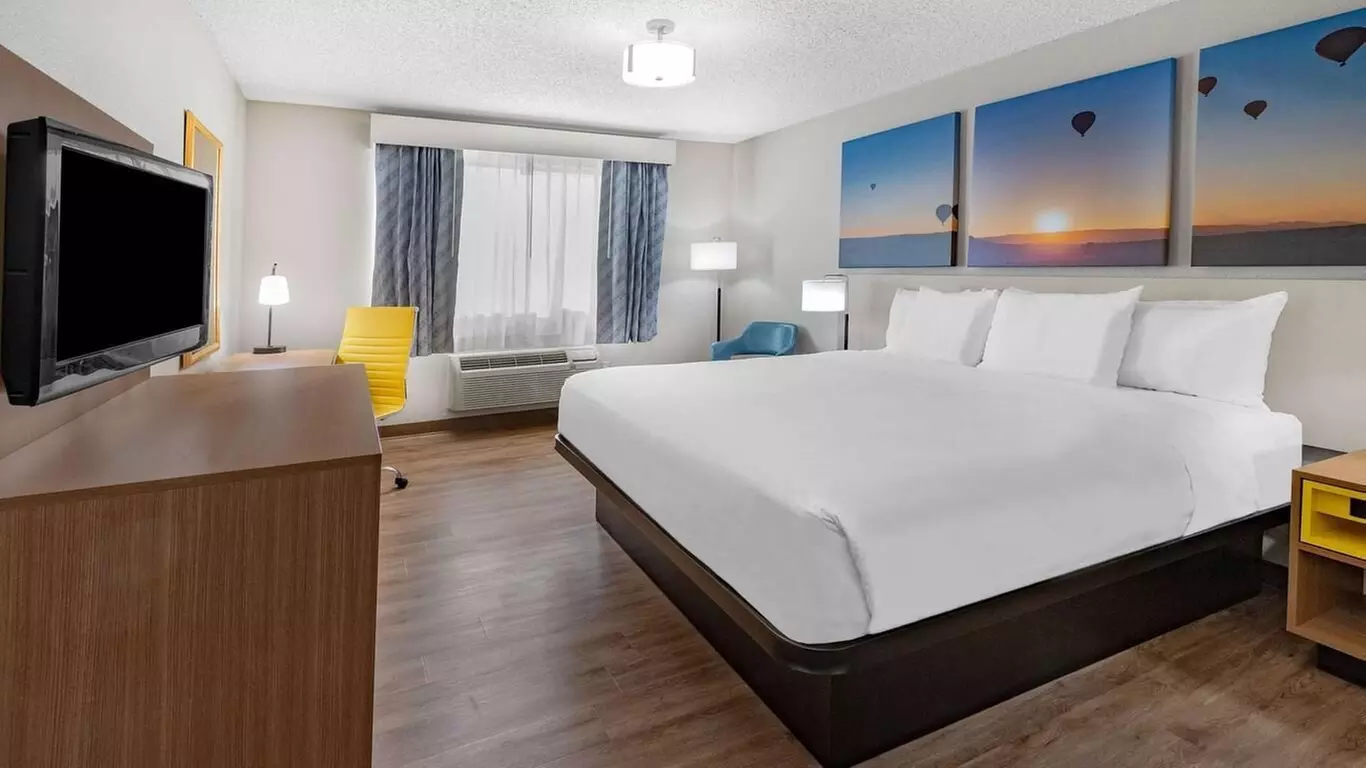 Days Inn by Wyndham Lake Park/Valdosta - Primary Image