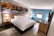 Days Inn & Suites by Wyndham Russellville - Second Medium
