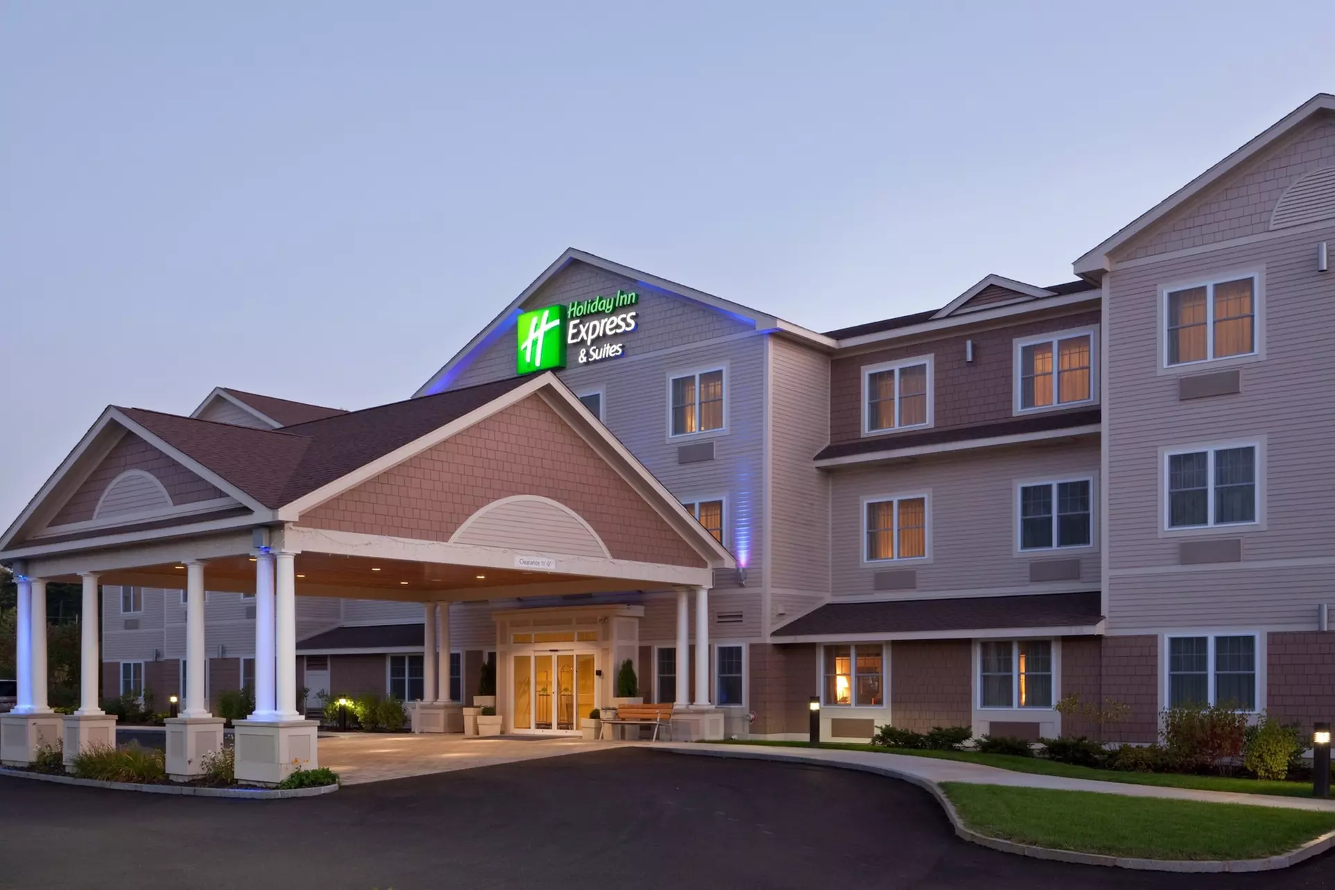 Holiday Inn Express Hotel & Suites Tilton - Lakes Region by IHG - Primary Image