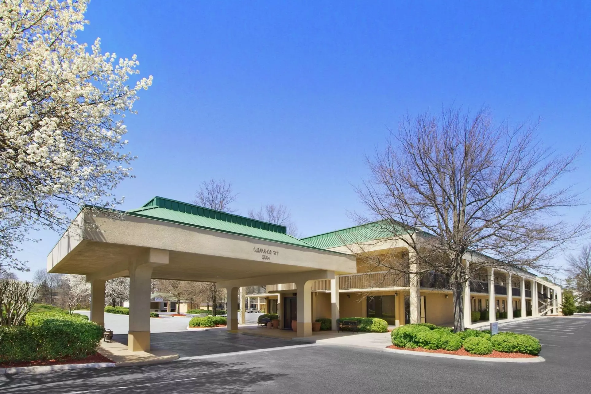 Howard Johnson by Wyndham Greensboro Near the Coliseum - Primary Image