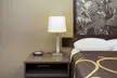 Super 8 by Wyndham Seguin - Second Medium