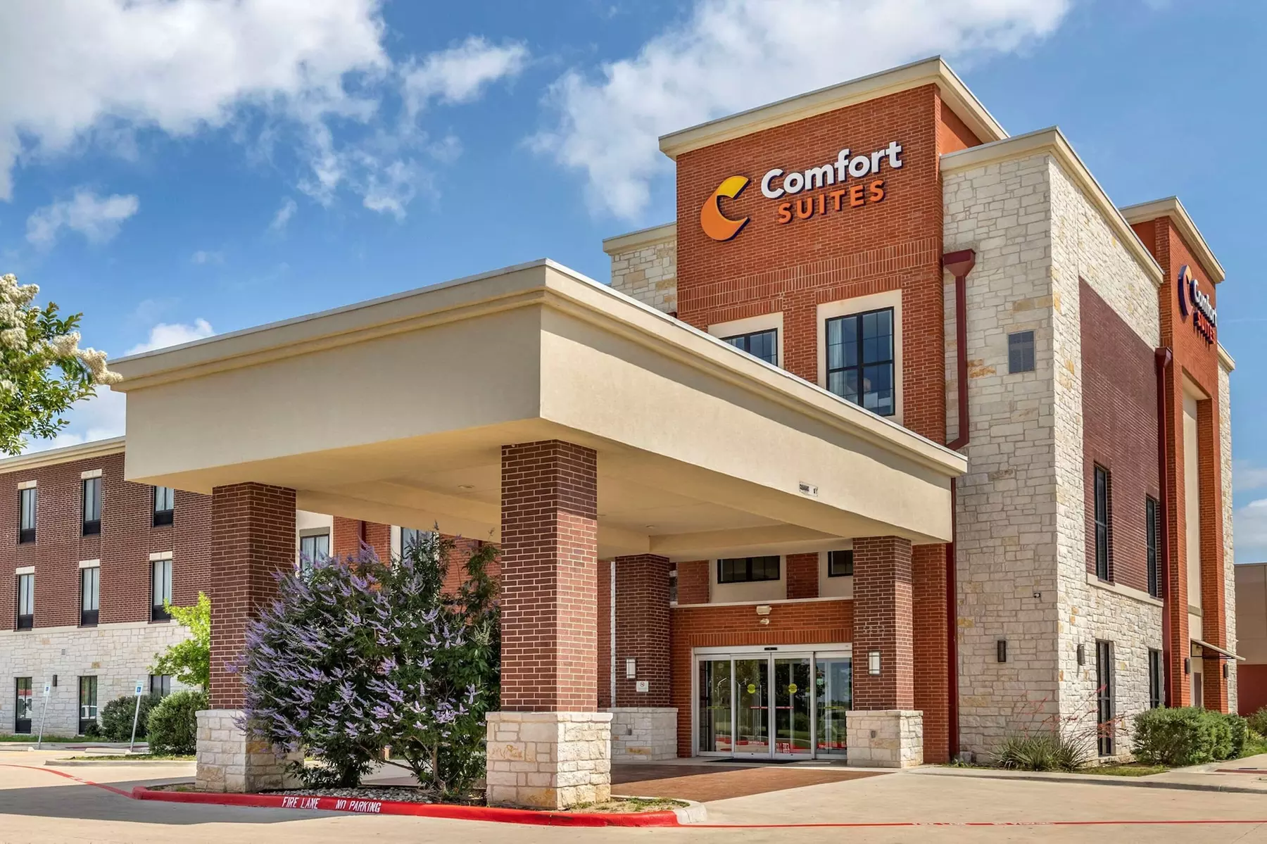 Comfort Suites Kyle - Primary Image