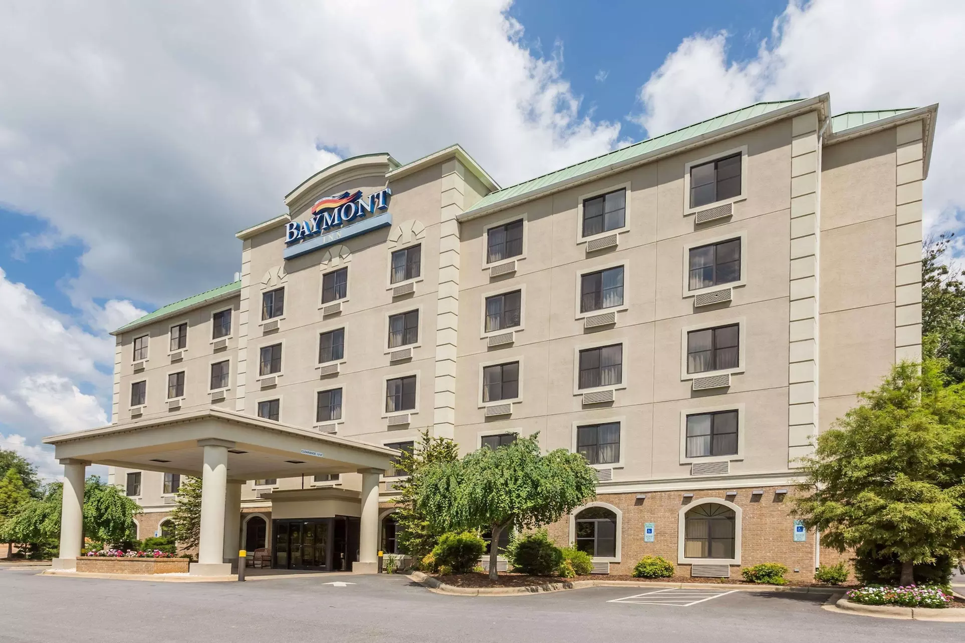 Baymont by Wyndham Asheville/Biltmore Village - Primary Image