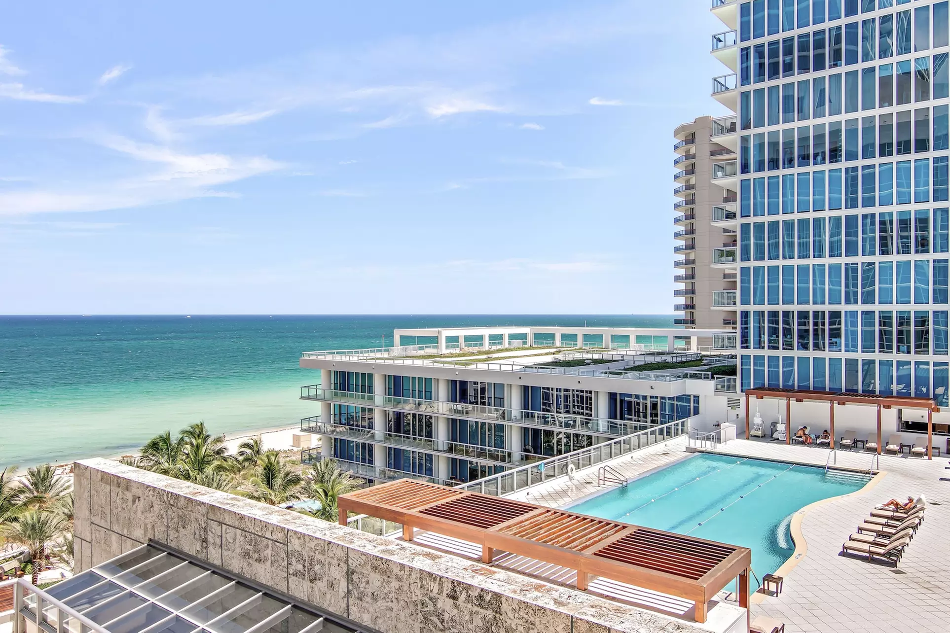 Carillon Miami Wellness Resort - Primary Image