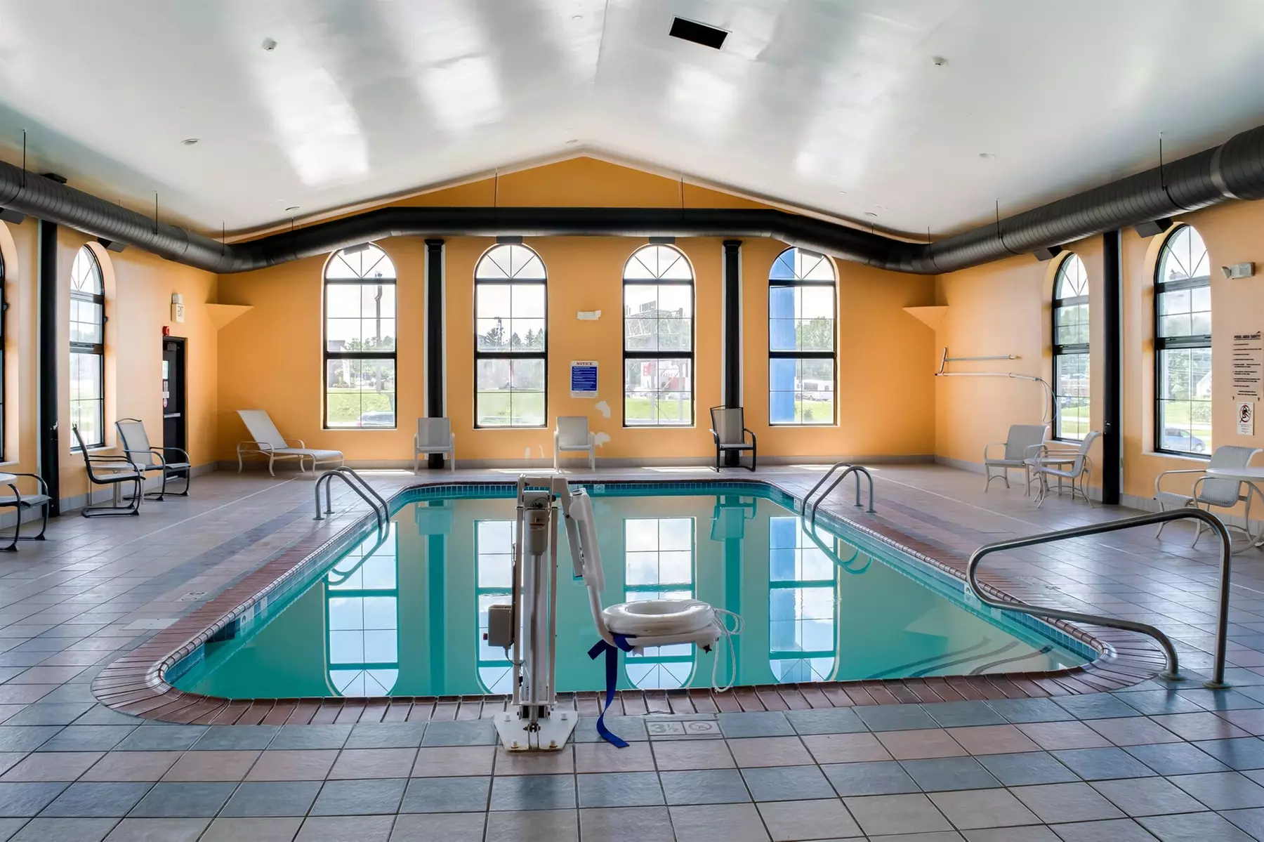 Motel 6 Richmond, IN - Primary Image