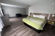 Days Inn by Wyndham Louisburg - Second Medium