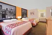 Super 8 by Wyndham Siloam Springs - Second Medium
