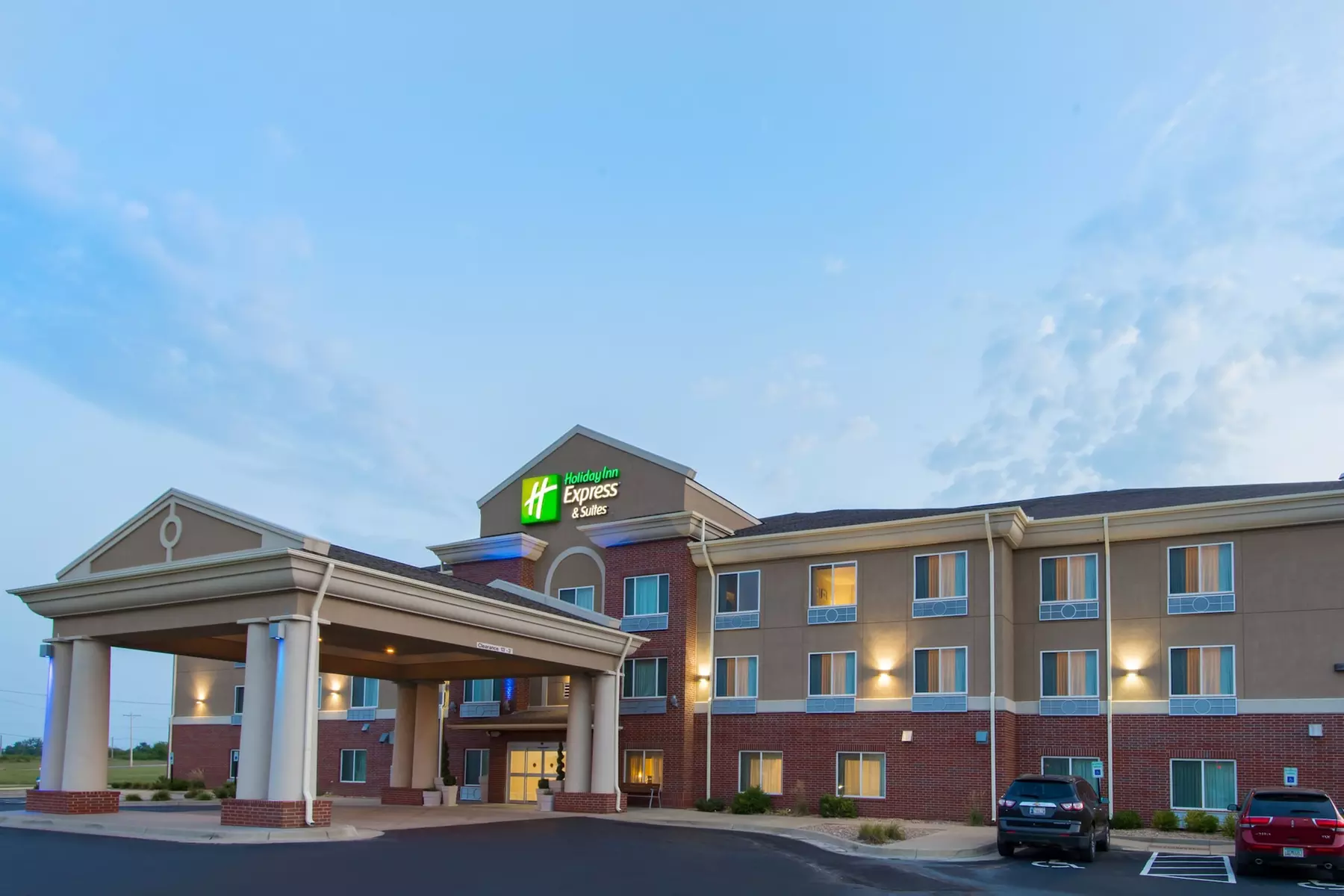 Holiday Inn Express Hotel & Suites El Dorado, Kansas by IHG - Primary Image