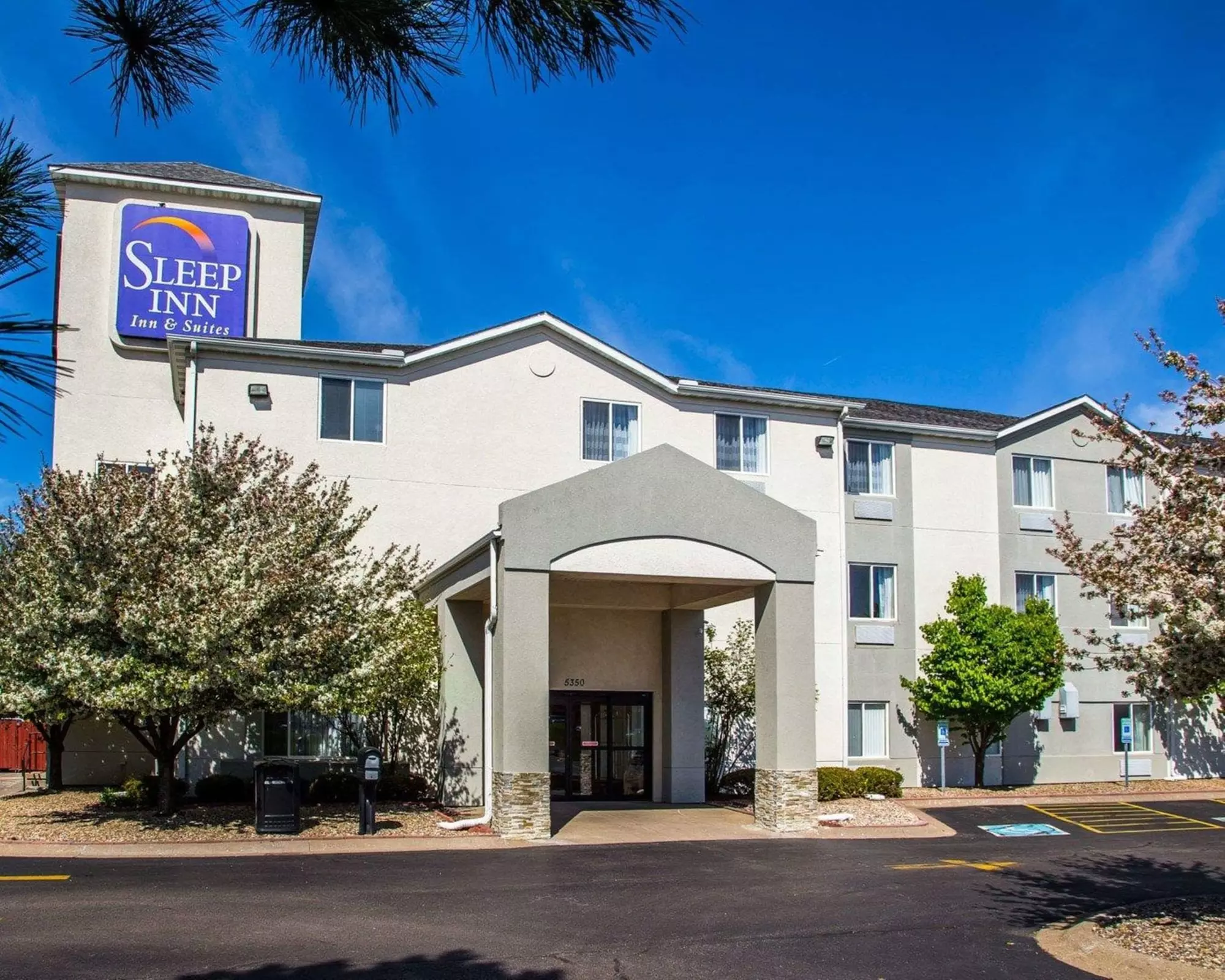 Sleep Inn & Suites Davenport - Quad Cities - Primary Image