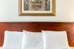 Econo Lodge - Second Medium