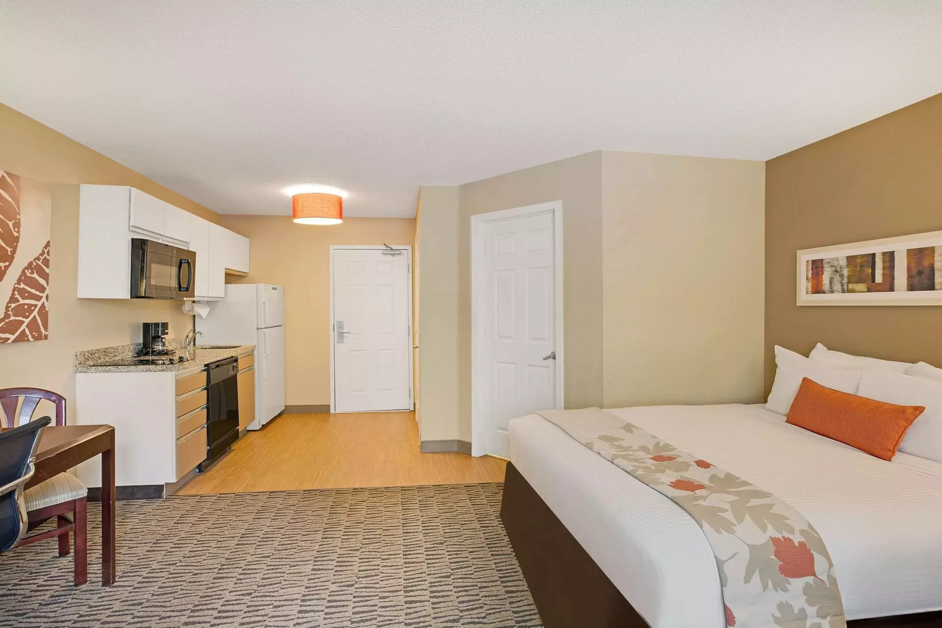 MainStay Suites Chicago Hoffman Estates - Primary Image