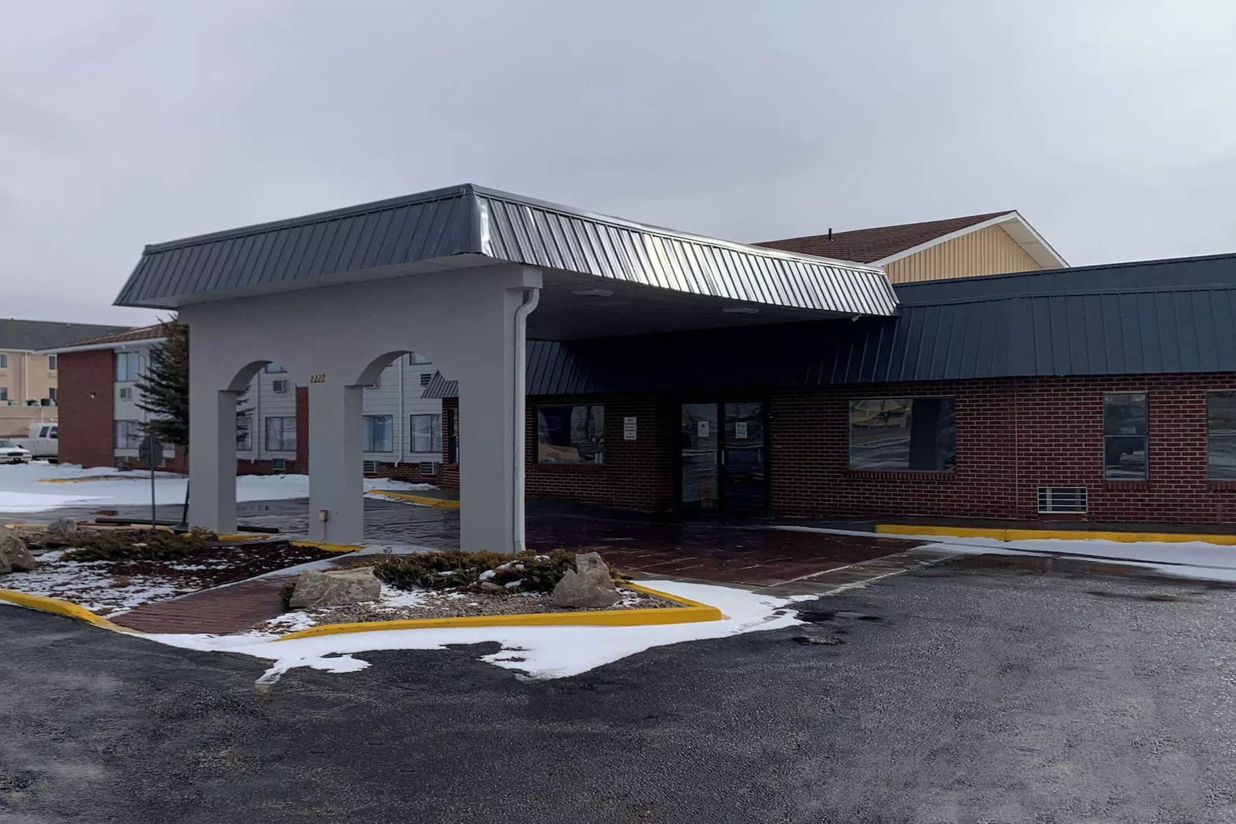 Days Inn by Wyndham Rawlins - Primary Image