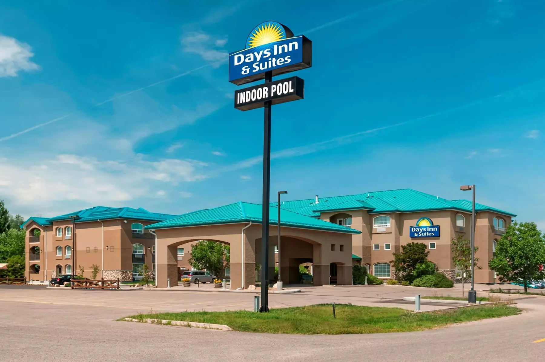 Days Inn & Suites by Wyndham Brandon - Primary Image