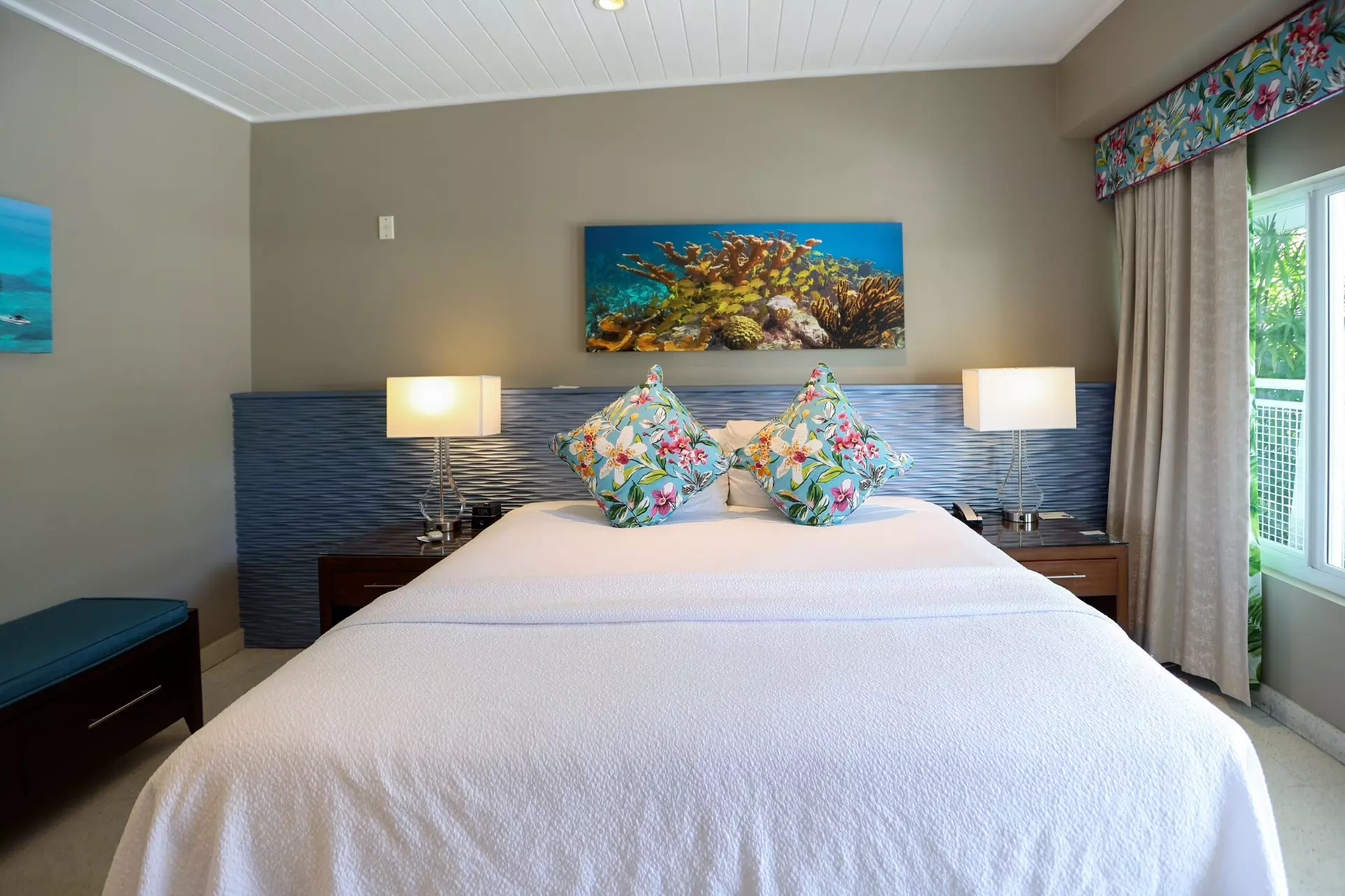 Orchid Key Inn - Adults Only