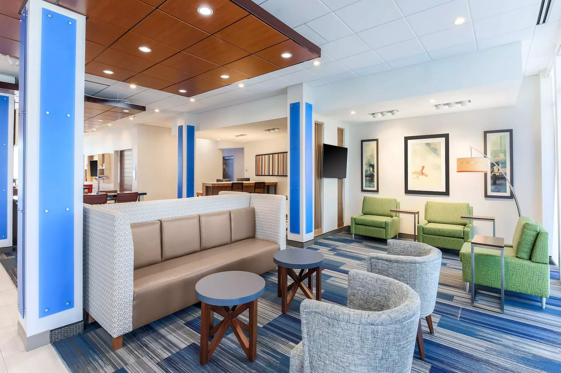 Holiday Inn Express & Suites Chicago O'Hare Airport by IHG - Primary Image