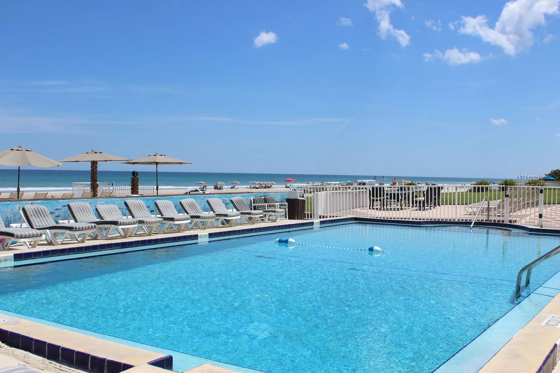 Shoreline Suites & Cabana Cottages - Primary Image